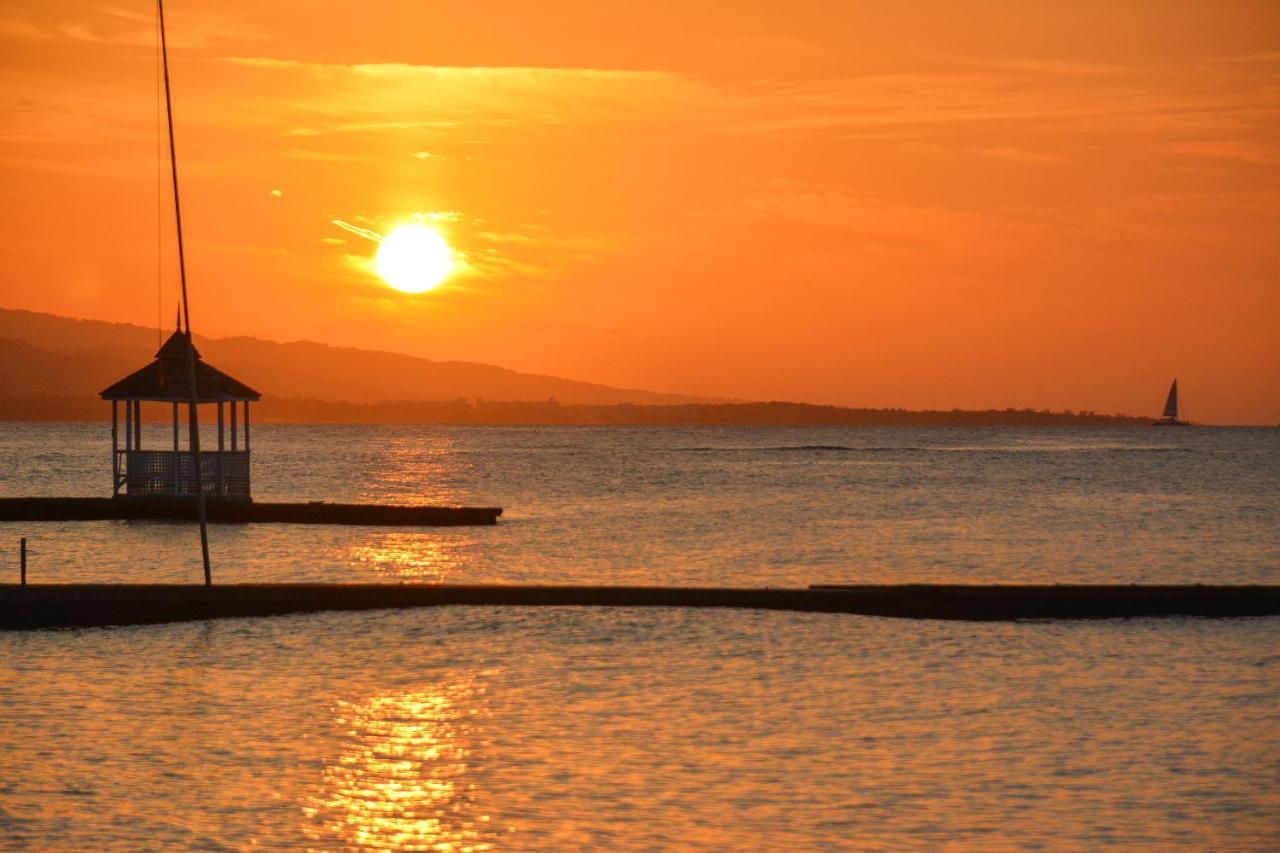 Kaz Kreol Beach Hotel Ocho Rios Dış mekan fotoğraf
