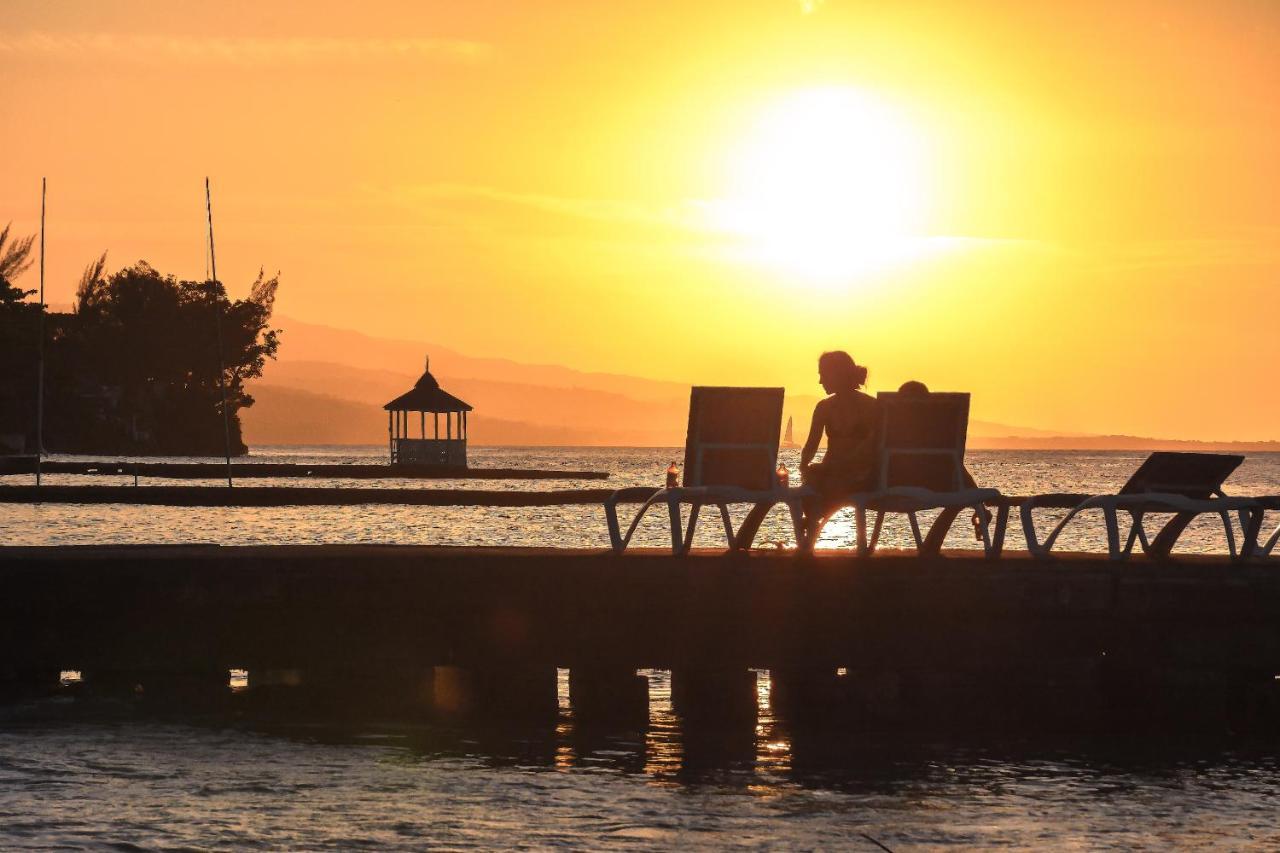 Kaz Kreol Beach Hotel Ocho Rios Dış mekan fotoğraf